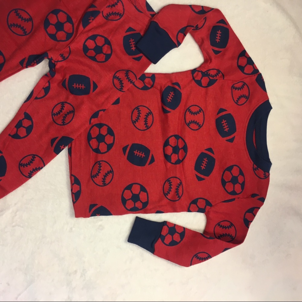 NEW Old Navy Sports Pajamas Kids All Over Print Snug Fit Set 18m - Picture 2 of 3